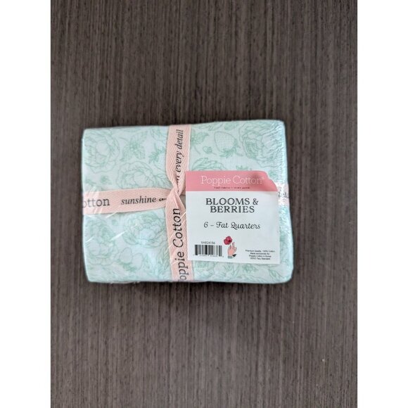 Bloom & Berries Fat Quarter Bundle 6pc Low Volume Quilting Fabric Poppie Cotton - Picture 1 of 6